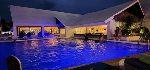 Luxury Transfer to Playa Mujeres Resorts